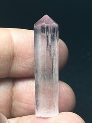 32.60 carats AMAZING NATURAL POLISHED KUNZITE CRYSTAL FROM AFGHANISTAN(z93)
