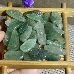 Natural green Strawberry Crystal Stone poilsh Mineral quartz Specimen 49g m3270